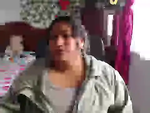 Snapshot of EmilyLove1014 chatting on December 27, 7:35 pm EmilyLove1014 online show from December 27, 7:35 pm