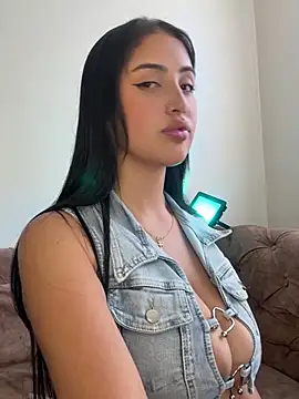 Snapshot of Celeste_Tailor_ chatting on February 12, 7:35 pm Celeste Tailor  online show from February 12, 7:35 pm