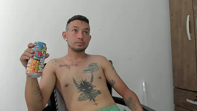 Bad Couple 1 online show from April 2, 1:31 pm