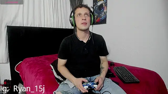 Snapshot of RyanHorseman chatting on October 2, 2:07 am RyanHorseman online show from October 2, 2:07 am