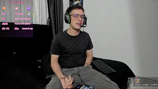 Snapshot of RyanHorseman chatting on November 6, 2:12 am RyanHorseman online show from November 6, 2:12 am