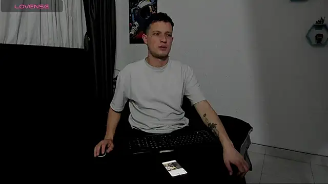 Snapshot of RyanHorseman chatting on November 8, 10:26 am RyanHorseman online show from November 8, 10:26 am