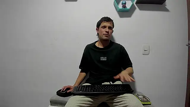 Snapshot of RyanHorseman chatting on March 13, 1:23 am RyanHorseman online show from March 13, 1:23 am