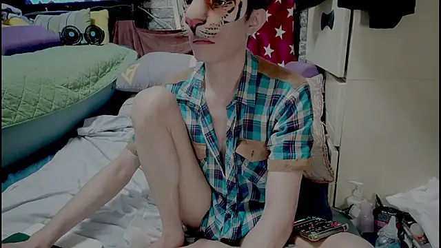 JJjing online show from November 10, 12:42 am