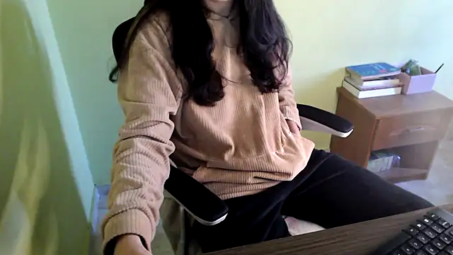 Snapshot of samantha_s69 chatting on April 23, 1:02 pm samantha s69 online show from April 23, 1:02 pm
