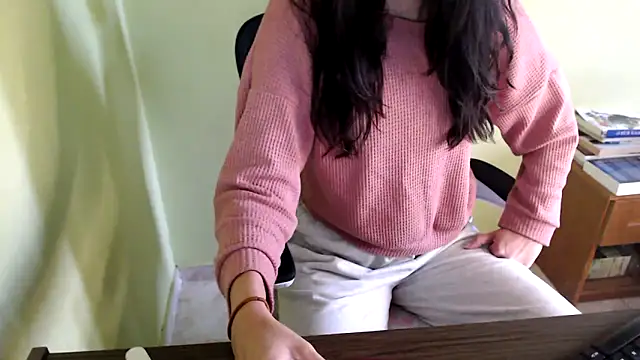 Snapshot of samantha_s69 chatting on May 2, 12:43 pm samantha s69 online show from May 2, 12:43 pm