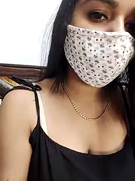 Snapshot of Gloie4u chatting on December 10, 2:06 pm Gloie4u online show from December 10, 2:06 pm