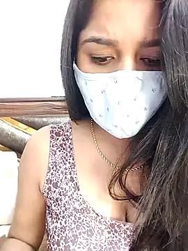 Snapshot of Gloie4u chatting on December 16, 2:05 pm Gloie4u online show from December 16, 2:05 pm