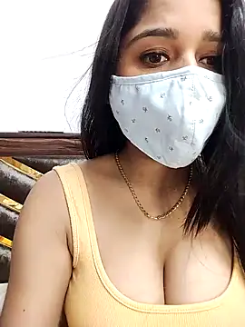 Snapshot of Gloie4u chatting on December 20, 12:38 pm Gloie4u online show from December 20, 12:38 pm