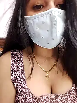 Snapshot of Gloie4u chatting on January 20, 5:06 pm Gloie4u online show from January 20, 5:06 pm