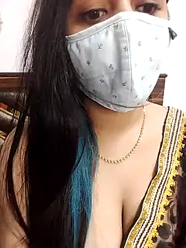 Snapshot of Gloie4u chatting on January 27, 10:06 pm Gloie4u online show from January 27, 10:06 pm