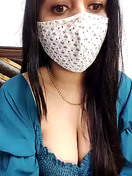 Snapshot of Gloie4u chatting on February 7, 2:58 pm Gloie4u online show from February 7, 2:58 pm