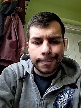 Snapshot of hornny1995 chatting on January 15, 1:09 pm hornny1995 online show from January 15, 1:09 pm