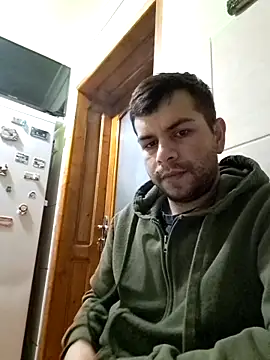 Snapshot of hornny1995 chatting on January 17, 2:08 am hornny1995 online show from January 17, 2:08 am