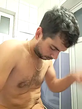 Snapshot of hornny1995 chatting on October 12, 5:23 pm hornny1995 online show from October 12, 5:23 pm