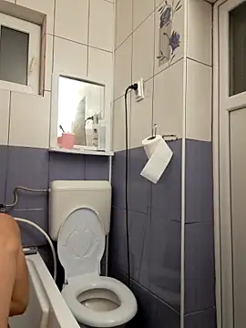 Snapshot of hornny1995 chatting on October 17, 4:53 pm hornny1995 online show from October 17, 4:53 pm