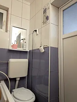 Snapshot of hornny1995 chatting on October 27, 3:38 pm hornny1995 online show from October 27, 3:38 pm