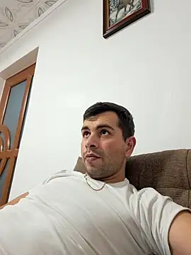 Snapshot of hornny1995 chatting on November 9, 4:05 pm hornny1995 online show from November 9, 4:05 pm