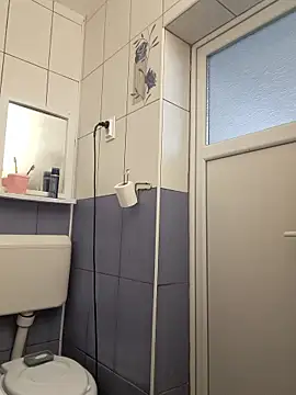 Snapshot of hornny1995 chatting on January 7, 5:48 pm hornny1995 online show from January 7, 5:48 pm