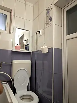 Snapshot of hornny1995 chatting on February 9, 9:24 am hornny1995 online show from February 9, 9:24 am