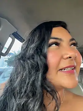 Juli Walker online show from March 17, 8:45 pm