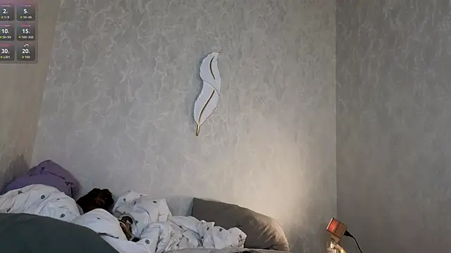 Snapshot of helen_frogg chatting on February 23, 9:12 pm helen frogg online show from February 23, 9:12 pm