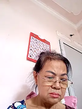 Snapshot of Hotestlove chatting on October 15, 3:50 am Hotestlove online show from October 15, 3:50 am