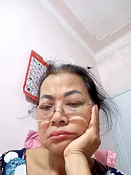 Snapshot of Hotestlove chatting on October 16, 10:38 am Hotestlove online show from October 16, 10:38 am