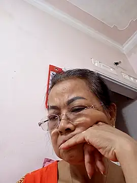 Snapshot of Hotestlove chatting on October 21, 11:38 pm Hotestlove online show from October 21, 11:38 pm