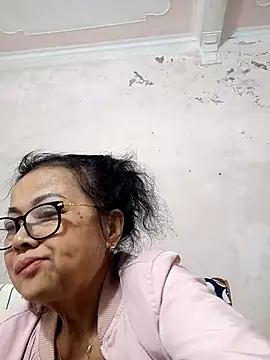 Hotestlove online show from December 5, 1:58 am