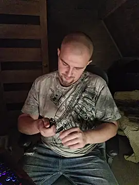 Foxyshaved online show from November 5, 4:45 am