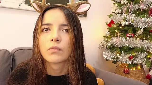 Raychell Black online show from December 22, 3:33 pm