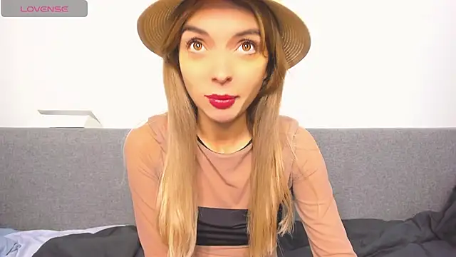 Snapshot of _ellen_meow_ chatting on December 1, 8:42 pm  ellen meow  online show from December 1, 8:42 pm