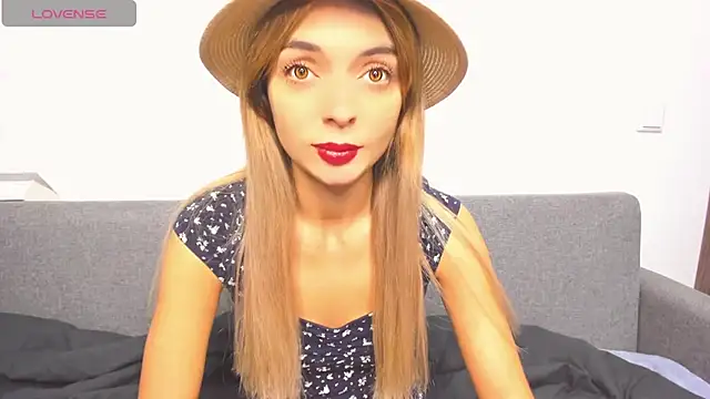 Snapshot of _ellen_meow_ chatting on December 4, 8:18 pm  ellen meow  online show from December 4, 8:18 pm