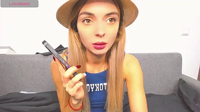 Snapshot of _ellen_meow_ chatting on December 5, 7:28 pm  ellen meow  online show from December 5, 7:28 pm