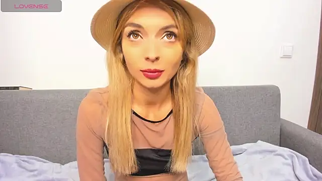 Snapshot of _ellen_meow_ chatting on February 7, 11:45 pm  ellen meow  online show from February 7, 11:45 pm