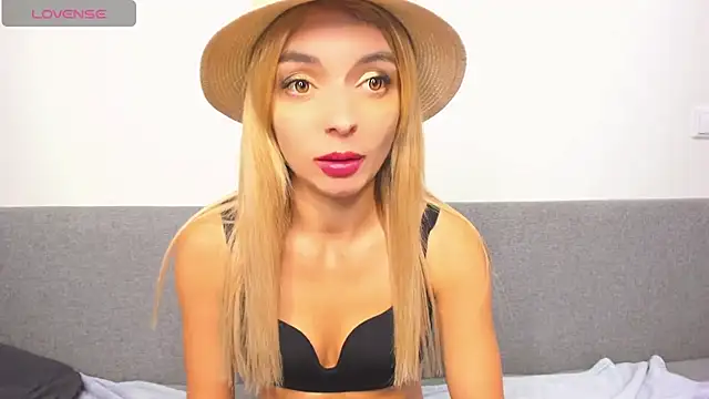 Snapshot of _ellen_meow_ chatting on February 20, 12:08 am  ellen meow  online show from February 20, 12:08 am