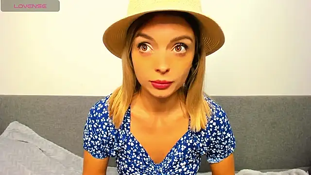 Snapshot of _ellen_meow_ chatting on October 25, 9:31 pm  ellen meow  online show from October 25, 9:31 pm