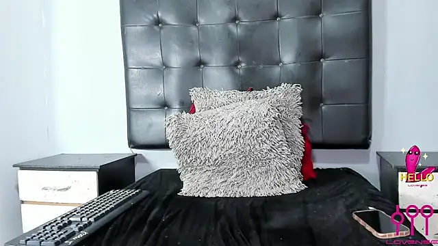 sweetdirtty1 online show from March 13, 1:54 am