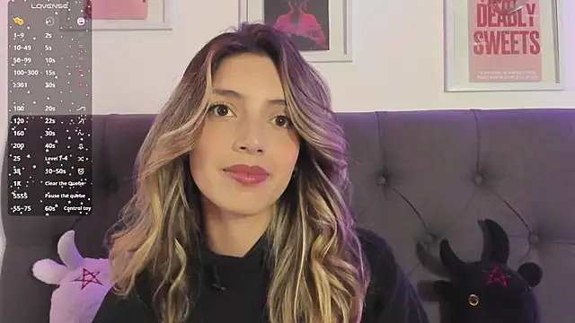 Snapshot of IsadoraGalle_ chatting on March 27, 5:02 am IsadoraGalle online show from March 27, 5:02 am