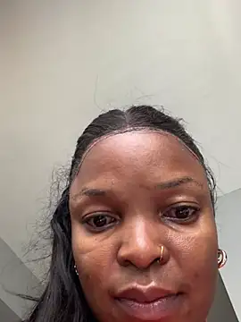 slimcateee online show from December 21, 7:03 am