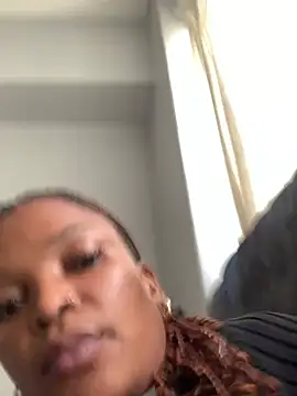 slimcateee online show from February 6, 1:32 pm