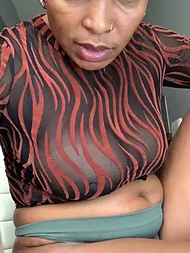 slimcateee online show from February 10, 12:50 pm