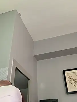 slimcateee online show from February 13, 7:03 am