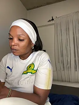 slimcateee online show from November 25, 9:15 pm