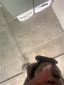 slimcateee online show from February 9, 10:52 am