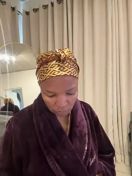 slimcateee online show from May 19, 8:53 am