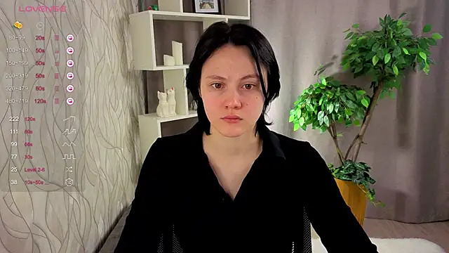 Snapshot of MaryCoopeer chatting on October 5, 5:06 am MaryCoopeer online show from October 5, 5:06 am