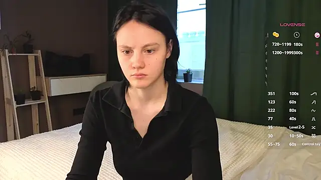 Snapshot of MaryCoopeer chatting on October 27, 5:11 am MaryCoopeer online show from October 27, 5:11 am