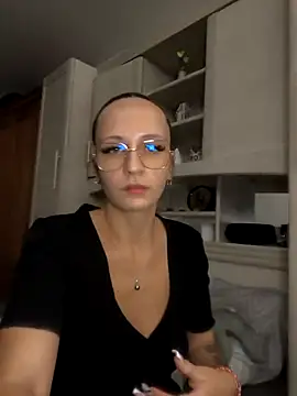 emma4xxx online show from September 23, 7:39 pm